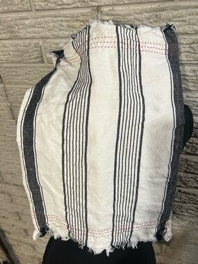 Striped Woven Double-Lined Placemats Lot of 6 Gray Stripes with Red Stitching